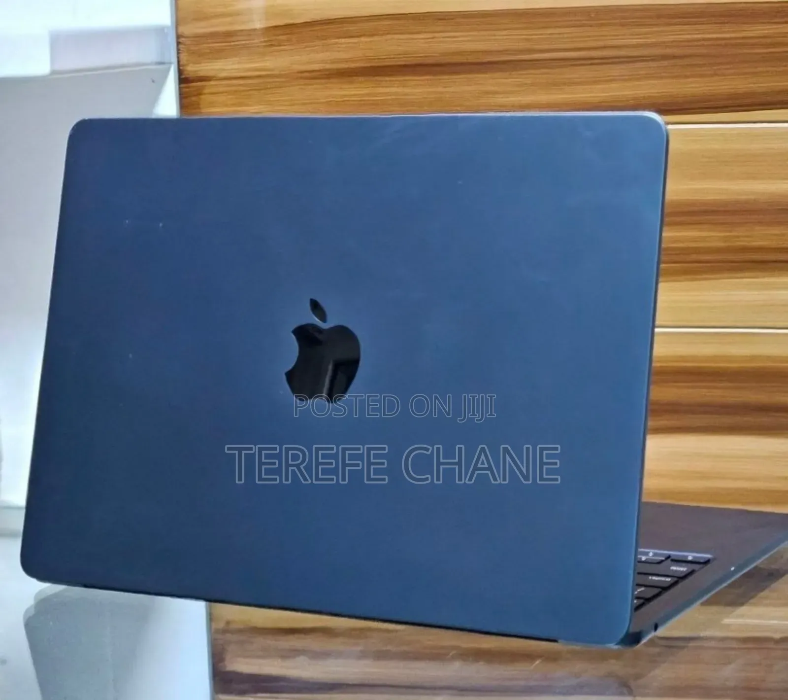 New Apple MacBook Air 2025 M4 13-inch 16GB Apple M4 Max SSD 256GB