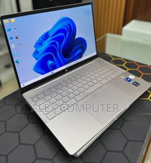 New Laptop HP Pavilion 14 16GB Intel Core i7 SSD 1T