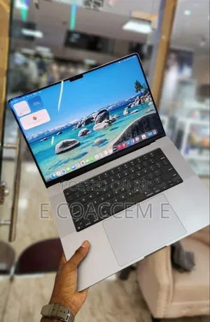 New Laptop Apple MacBook 16GB SSD 512GB