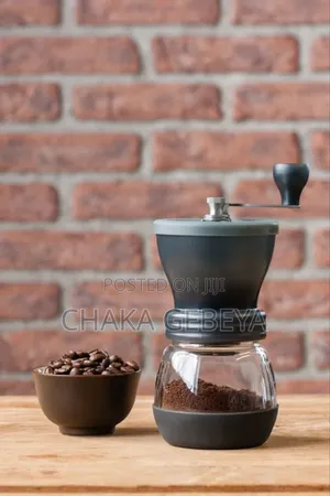 Manual Coffee Grinder - Adjustable Coarseness,350ml Capacity,Glass Jar