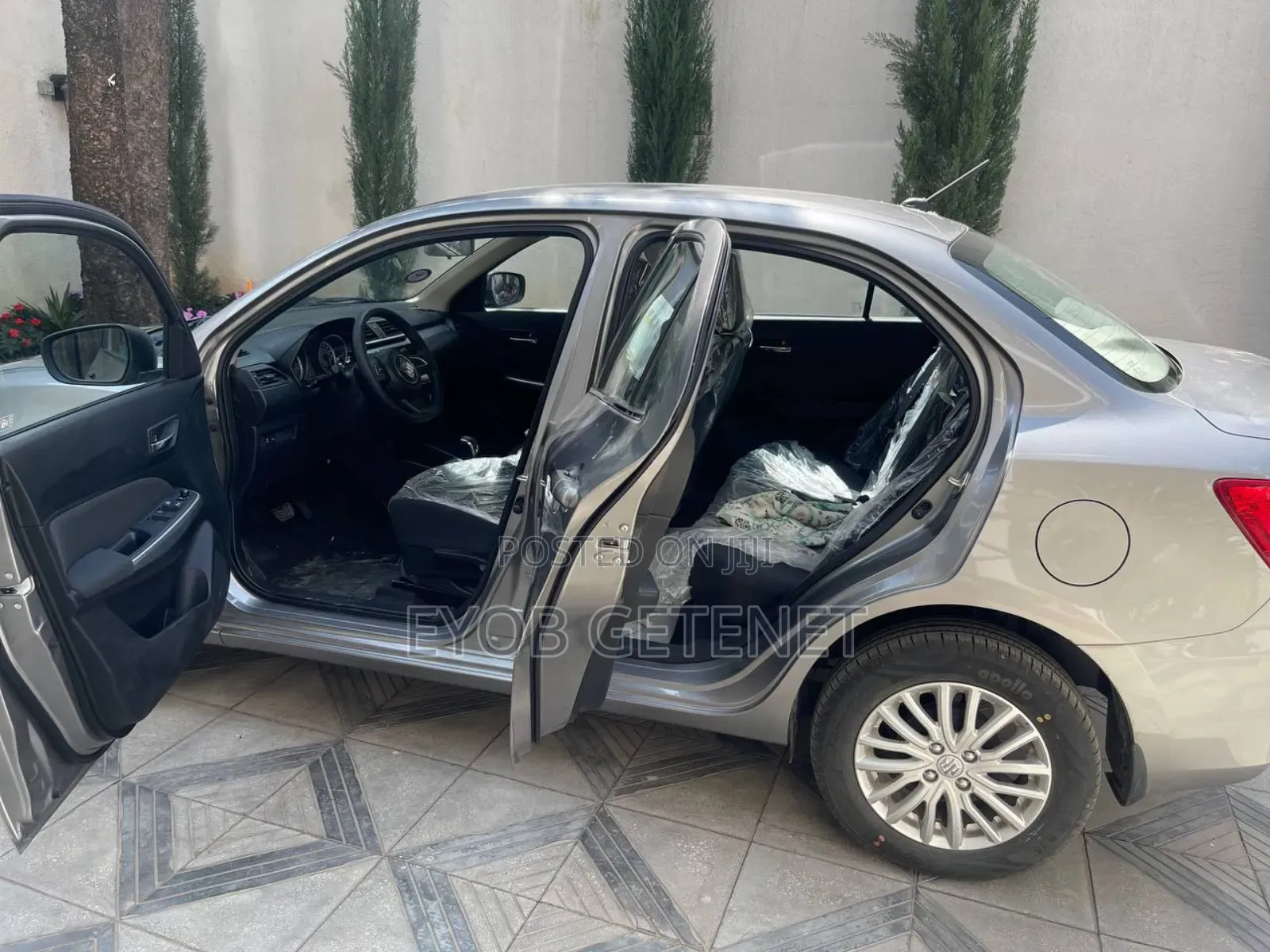 Suzuki Dzire 2024 Silver