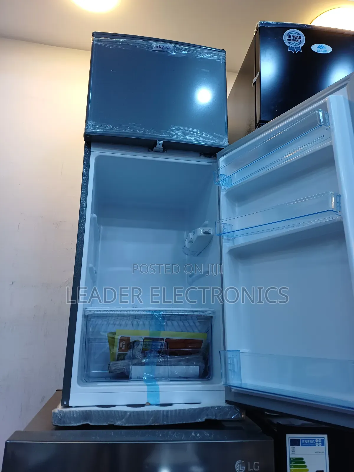 Skylive Refrigerator 260
