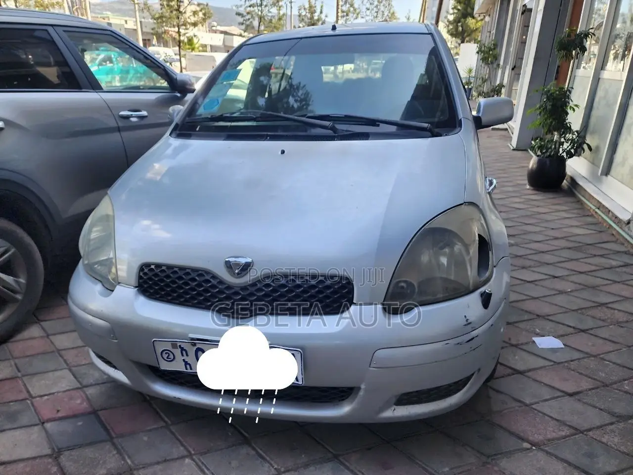 Toyota Vitz 2002 Silver