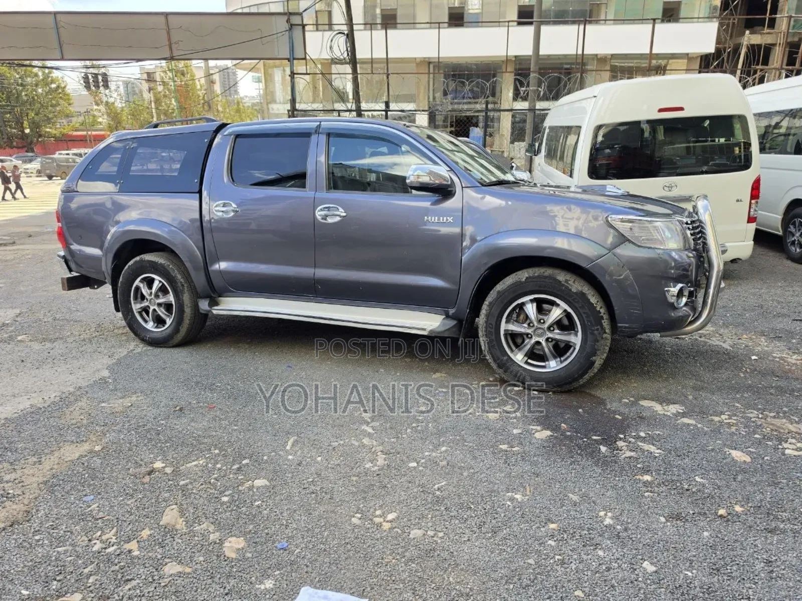 Toyota Hilux 2014 Gray