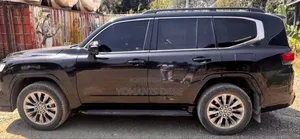 Toyota Land Cruiser 2023 Black