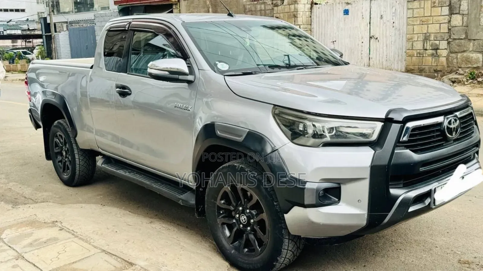 Toyota Hilux 2021 Silver