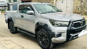 Toyota Hilux 2021 Silver