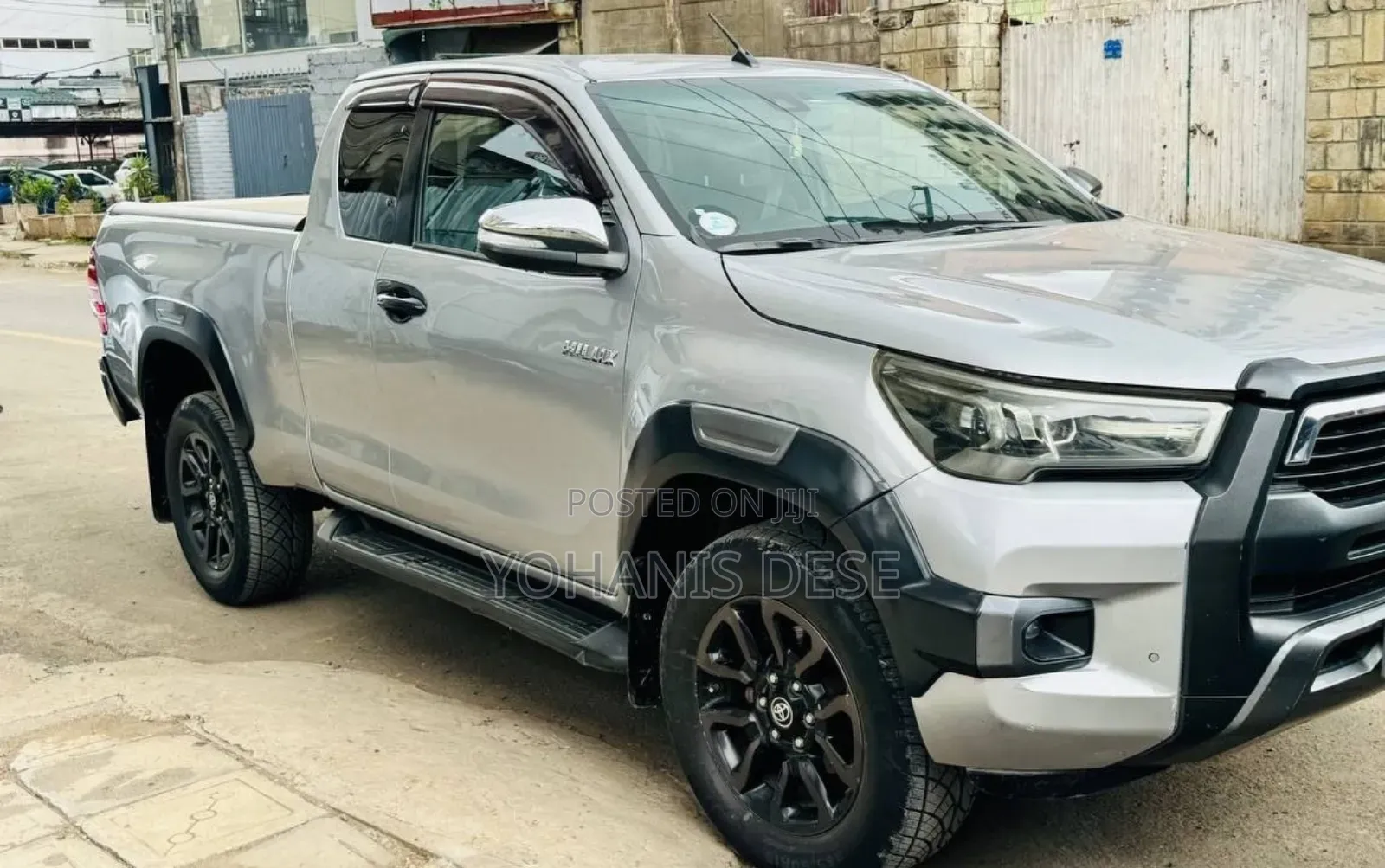Toyota Hilux 2021 Silver