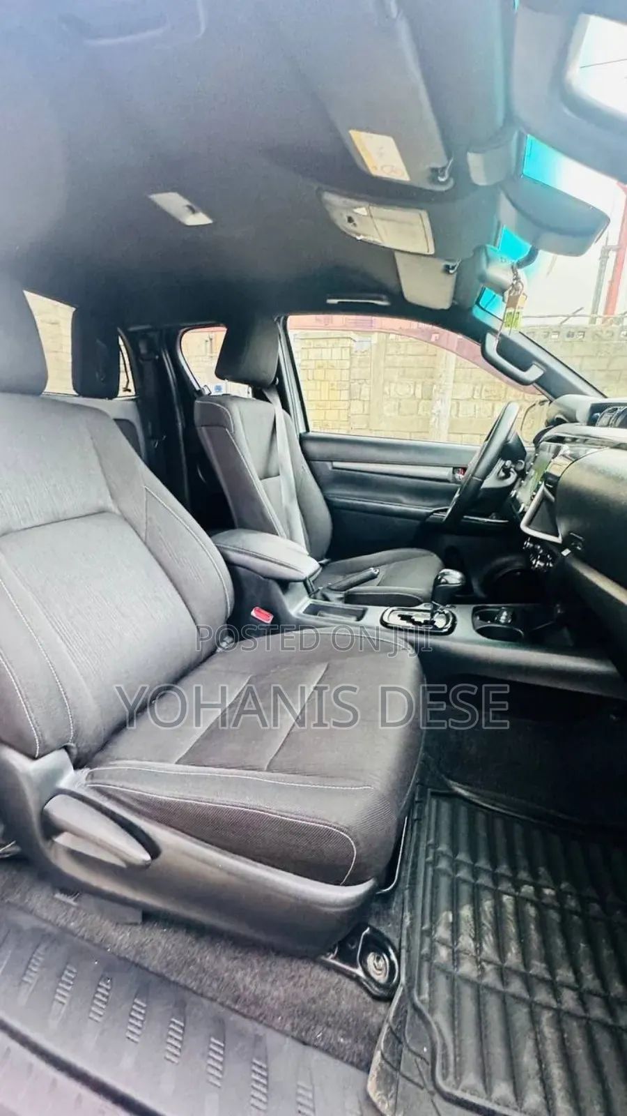 Toyota Hilux 2021 Silver