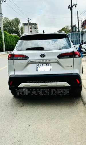 Toyota Corolla Cross 2023 White