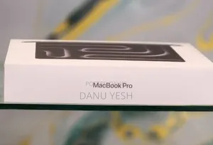 New Laptop Apple MacBook Pro 16GB Apple M5 SSD 512GB