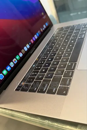 New Laptop Apple MacBook 16GB Intel Core i7 SSD 256GB