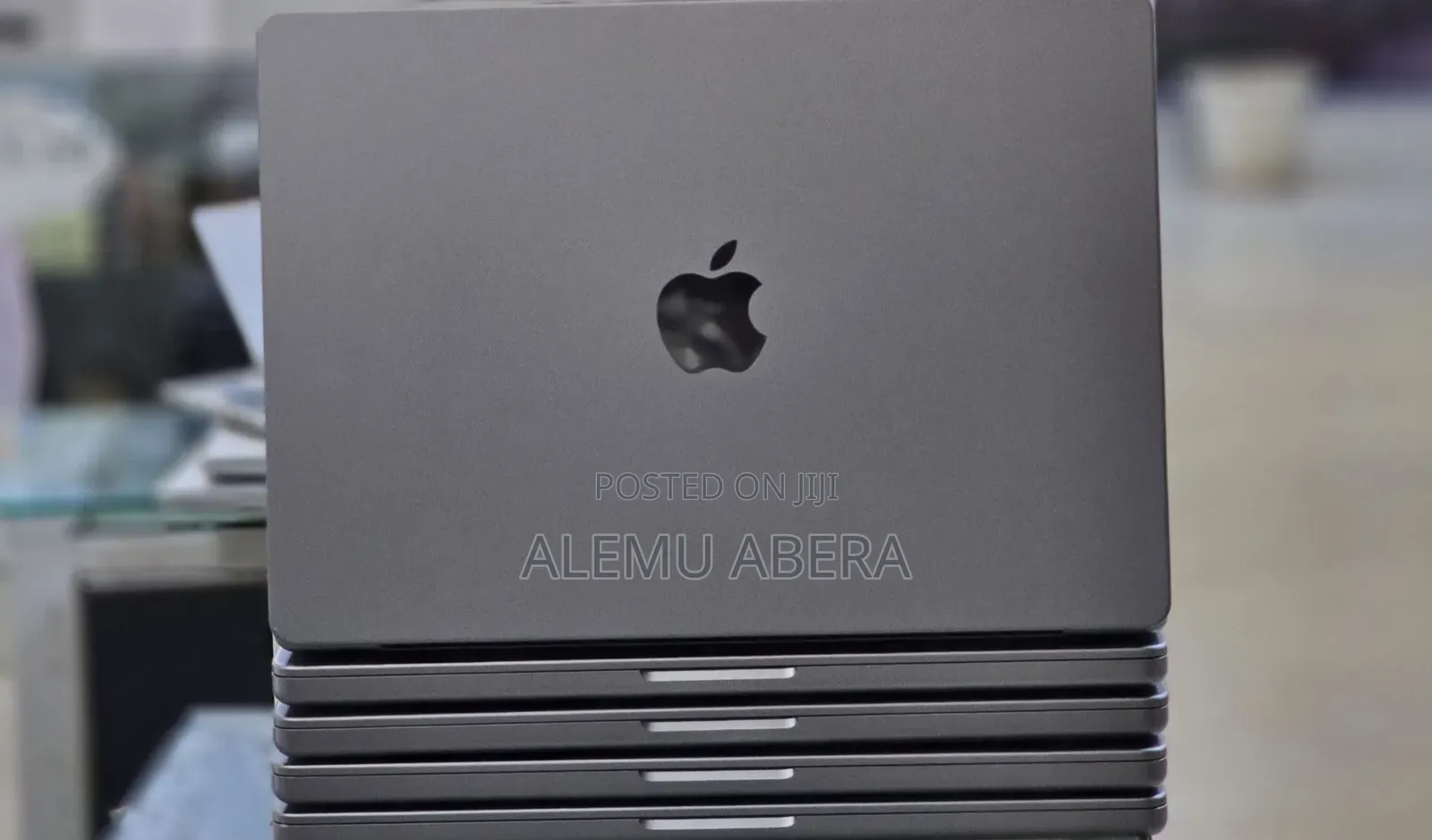 New Laptop Apple MacBook Pro M1 32GB Apple M1 Pro SSD 512GB