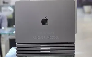 New Laptop Apple MacBook Pro M1 32GB Apple M1 Pro SSD 512GB