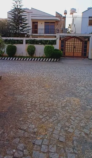 6bdrm House in Ayat, G+1 House For, Bole for sale