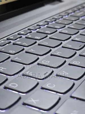 New Laptop Lenovo Yoga 7i 16GB Intel Core Ultra 7 SSD 1T