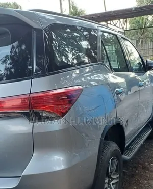 Toyota Fortuner 2019 Silver