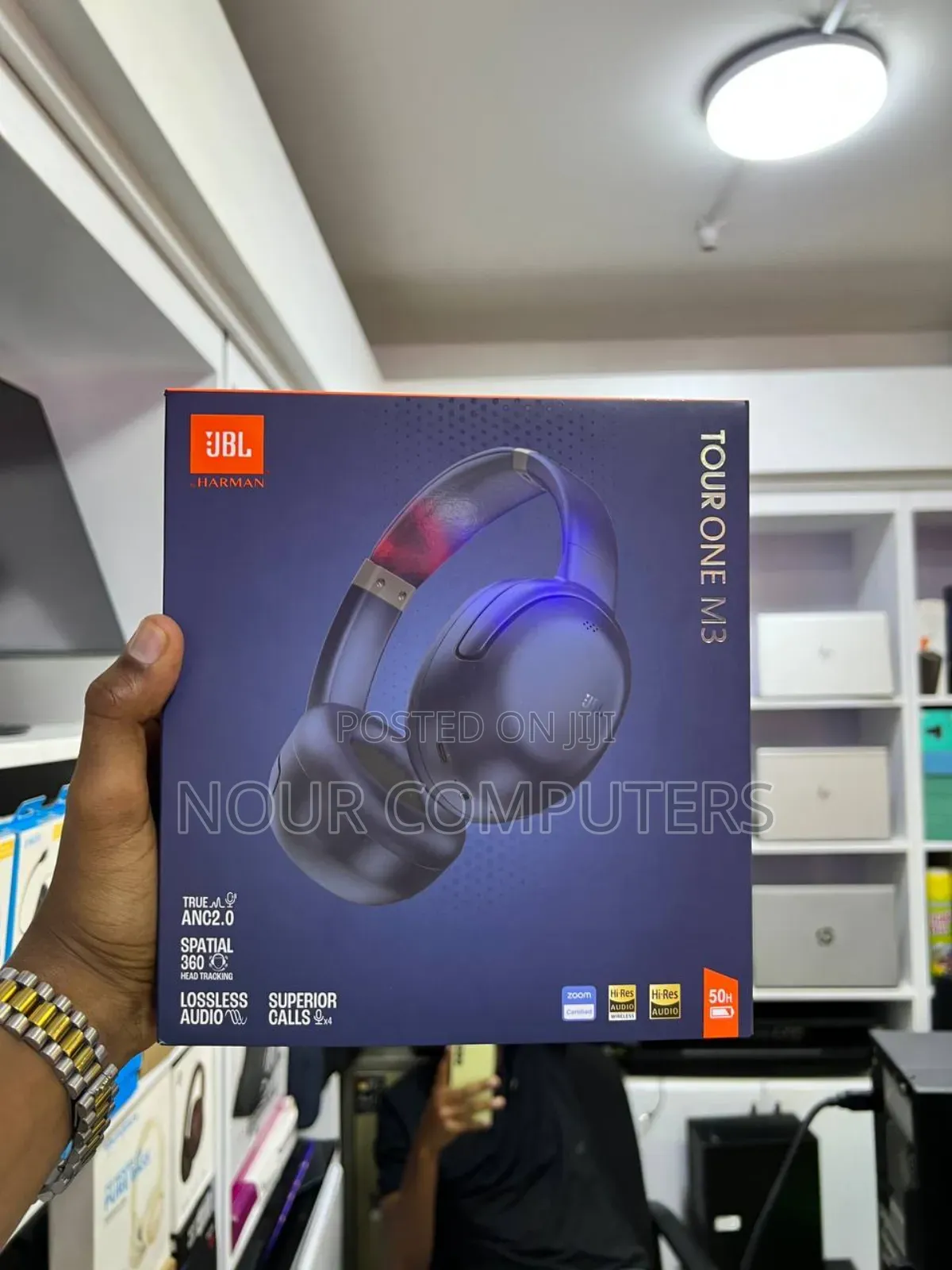 JBL Tourone M3 Headset