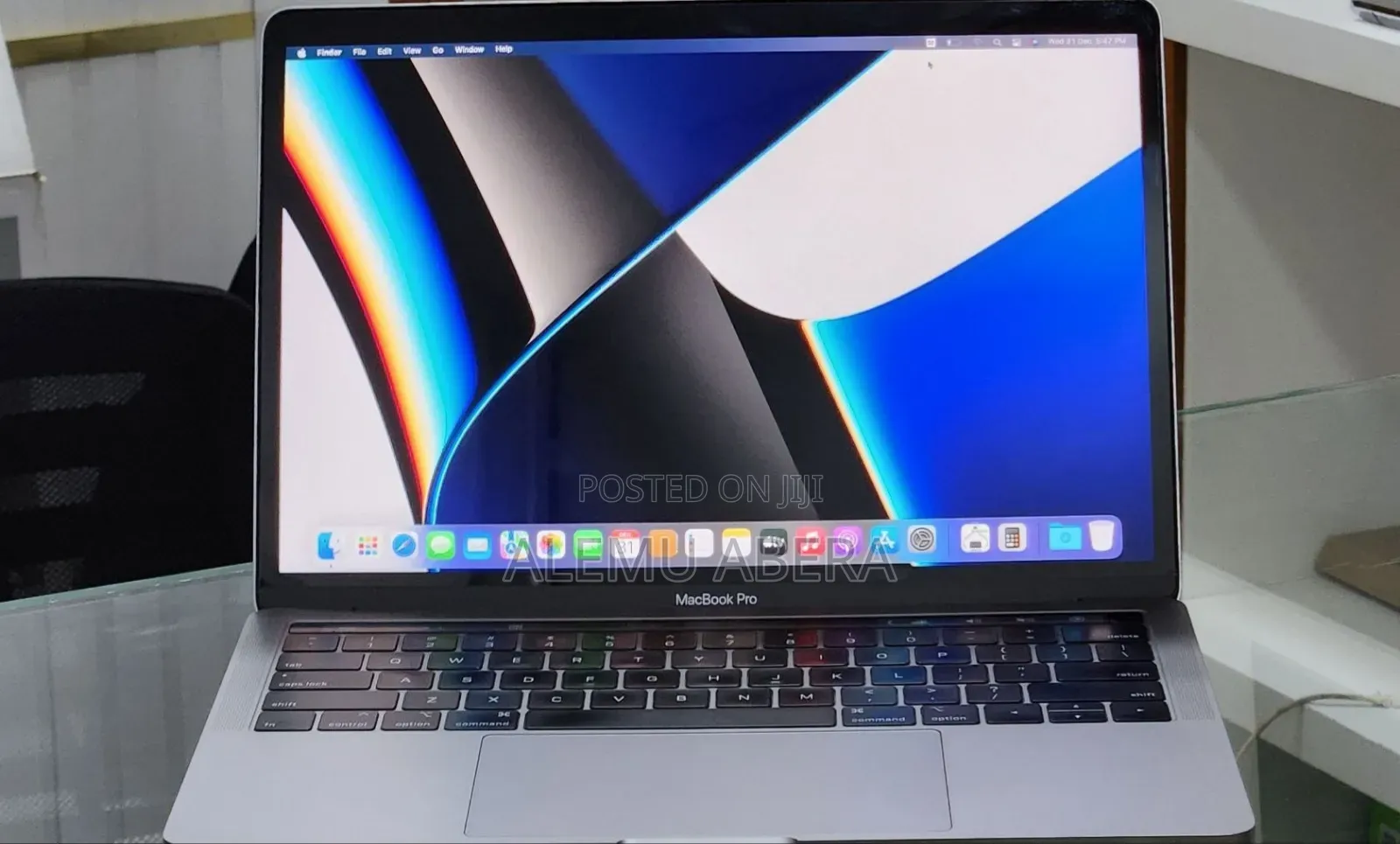 New Laptop Apple MacBook Pro 2019 8GB Intel Core i7 SSD 1T