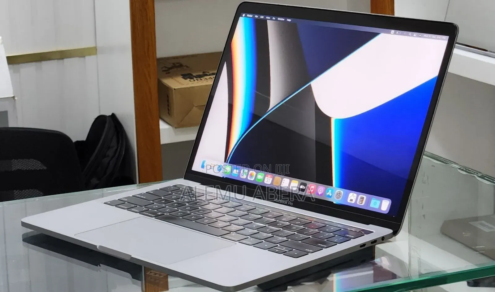 New Laptop Apple MacBook Pro 2019 8GB Intel Core i7 SSD 1T