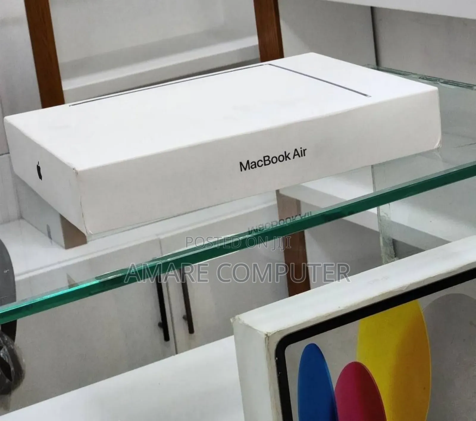 New Laptop Apple MacBook Air 2025 M4 13-inch 16GB Apple M4 SSD 256GB