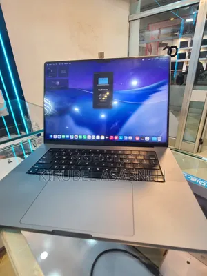 New Laptop Apple MacBook Pro 2021 M1 32GB Apple M1 Pro SSD 512GB