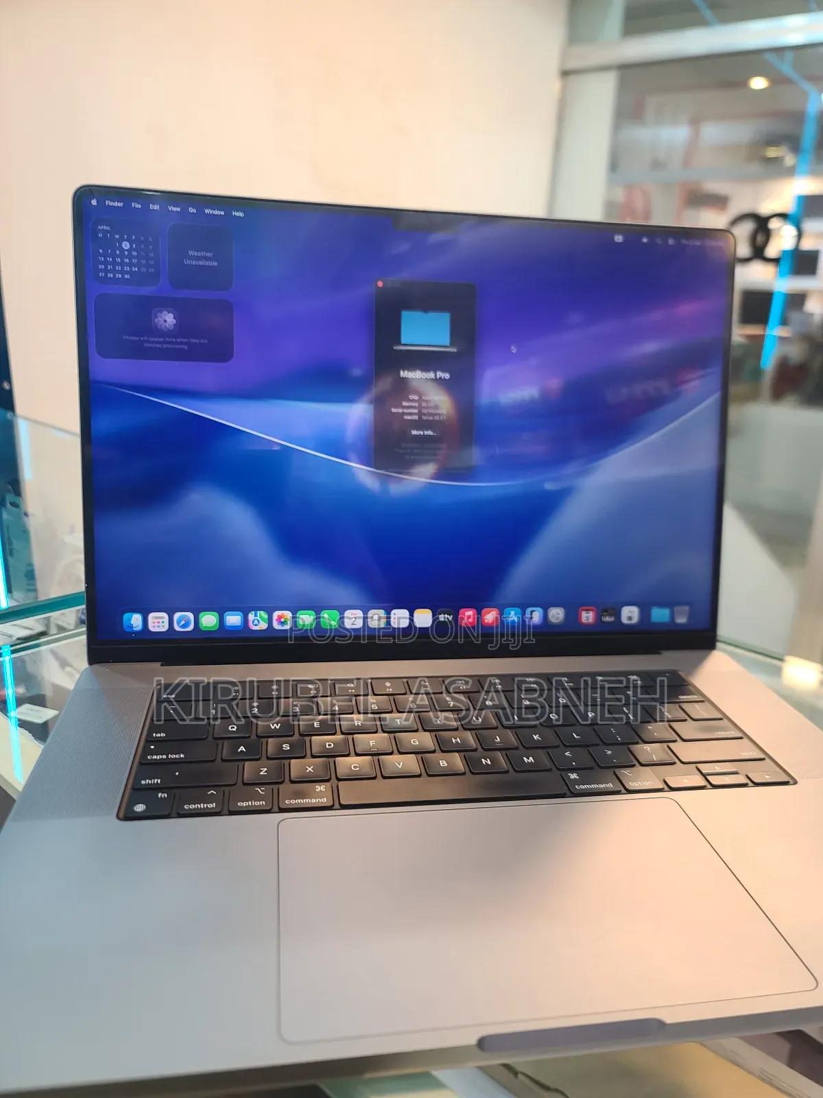New Laptop Apple MacBook Pro 2021 M1 32GB Apple M1 Pro SSD 512GB