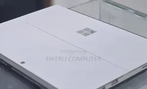 New Laptop Microsoft Surface Pro 4 8GB Intel Core i5 SSD 256GB