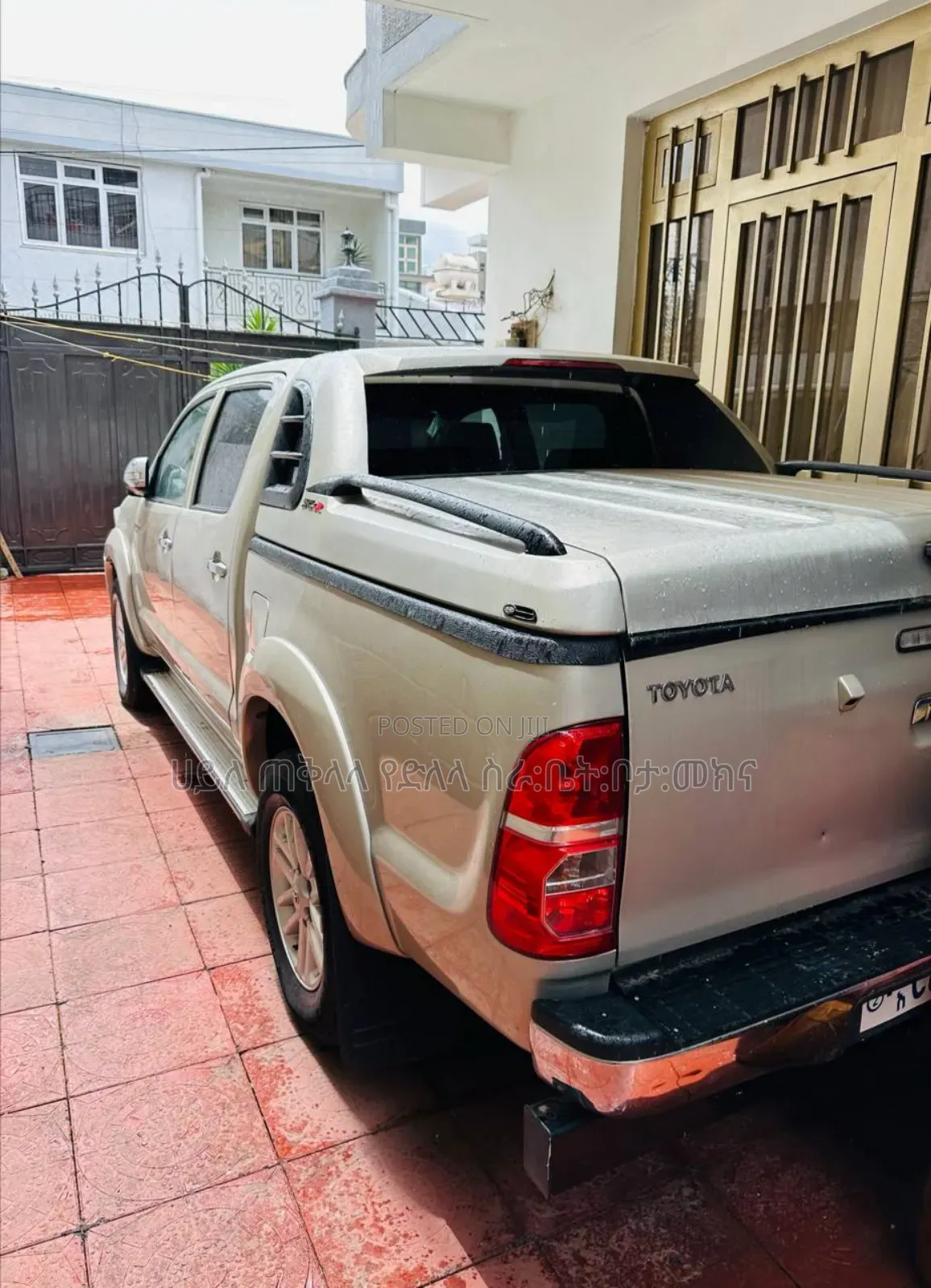 Toyota Hilux 2015 Gold