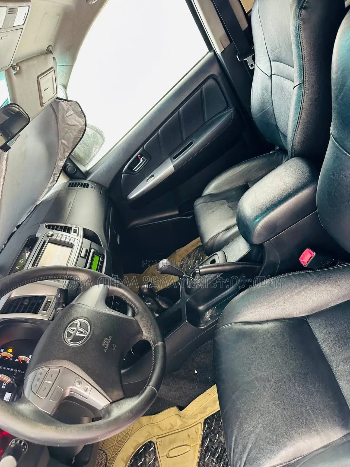 Toyota Hilux 2015 Gold