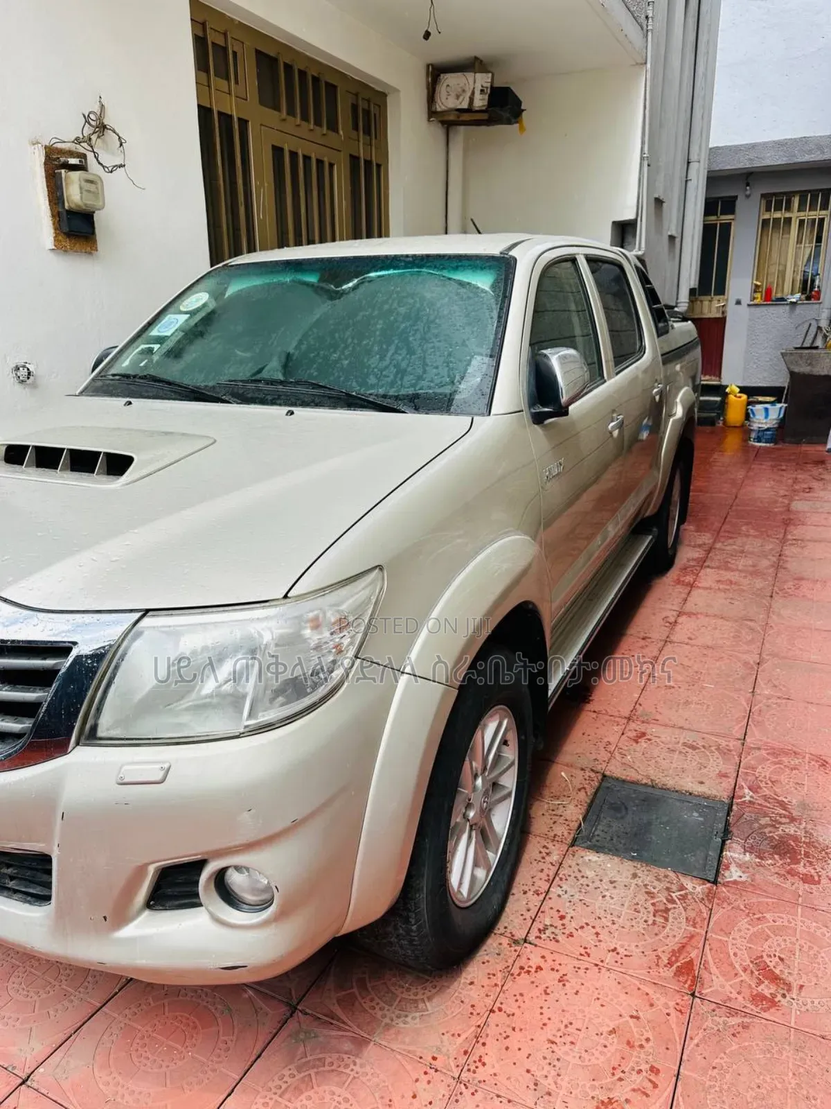 Toyota Hilux 2015 Gold
