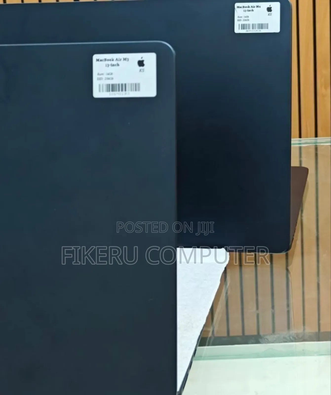 New Laptop Apple MacBook Air 2025 M4 13-inch 16GB Apple M4 SSD 256GB