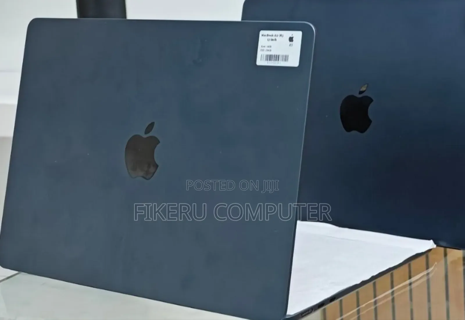 New Laptop Apple MacBook Air 2025 M4 13-inch 16GB Apple M4 SSD 256GB