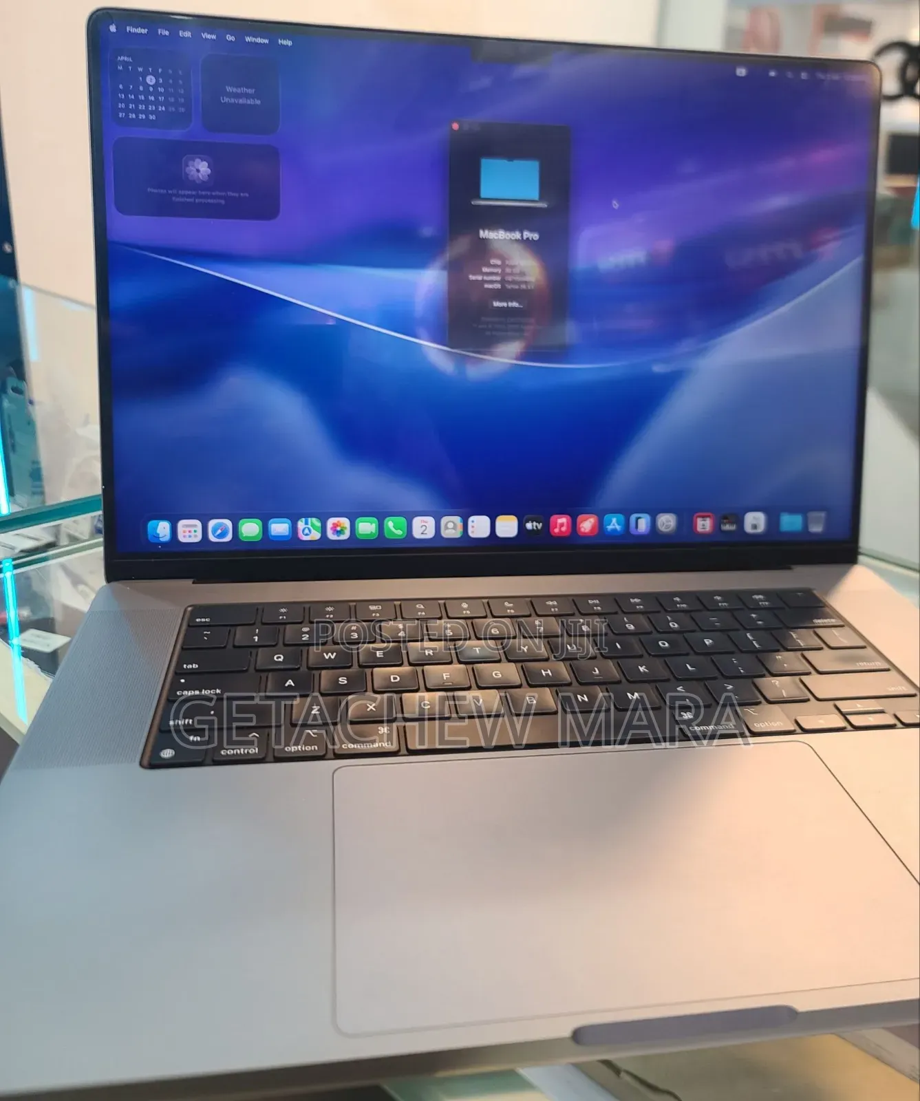 New Laptop Apple MacBook Pro 2020 M1 32GB Intel SSD 512GB