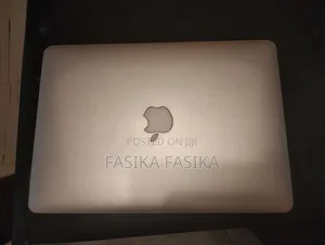 Laptop Apple MacBook 2011 4GB Intel Core i5 SSD 128GB