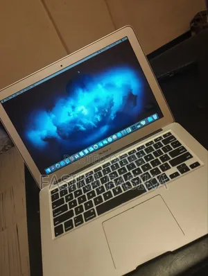 Laptop Apple MacBook 2011 4GB Intel Core i5 SSD 128GB