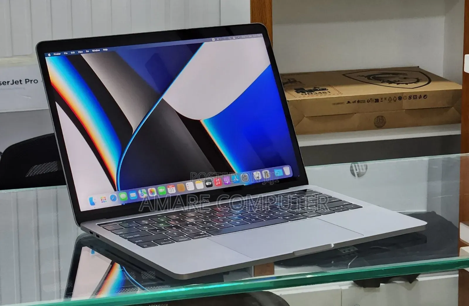 New Laptop Apple MacBook Pro 2019 16GB Intel Core i7 SSD 1T