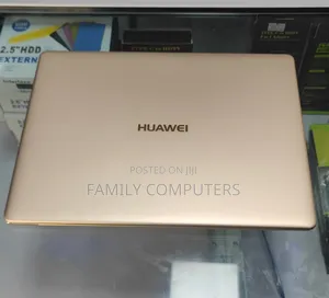 New Laptop Huawei MateBook 13 WRT-W19E 8GB Intel Core i7 SSD 256GB