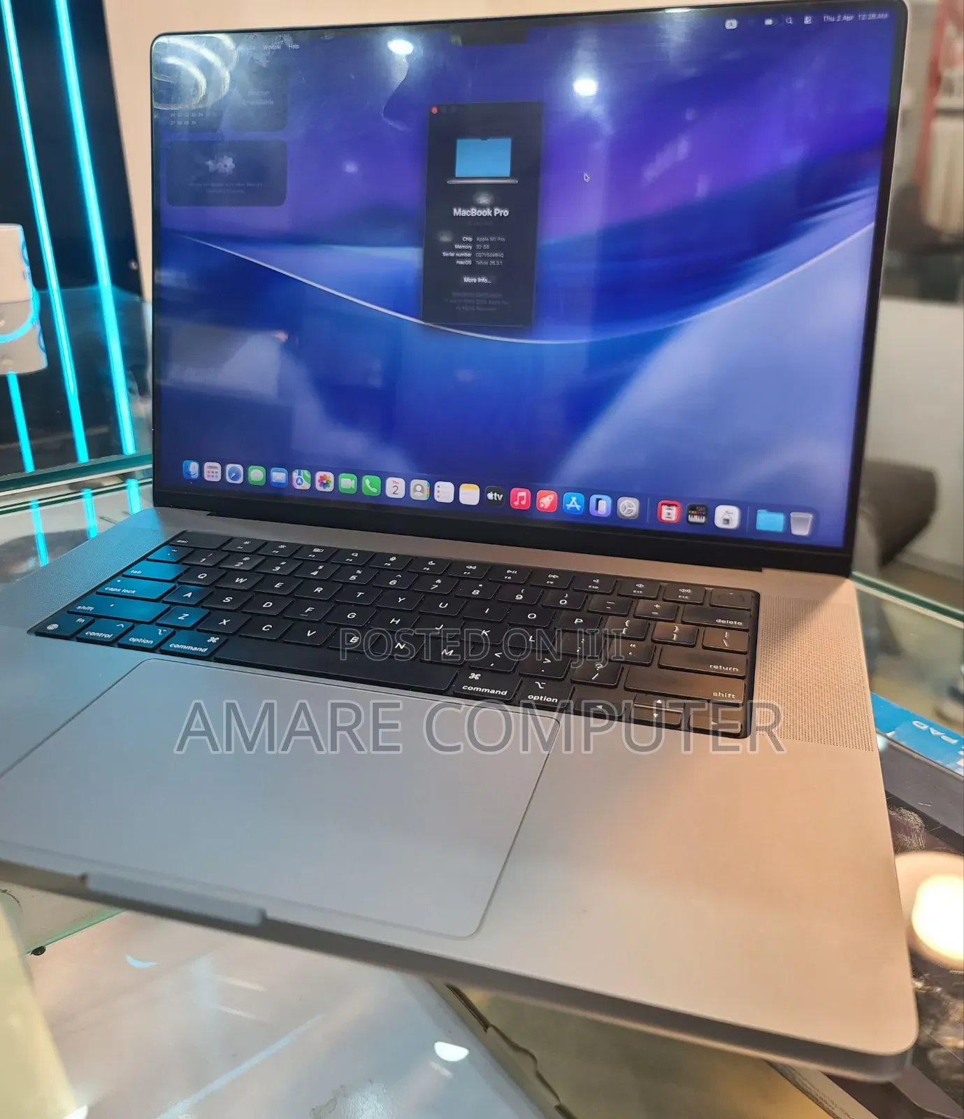 New Laptop Apple MacBook Pro M1 16GB Apple M1 Pro SSD 1T
