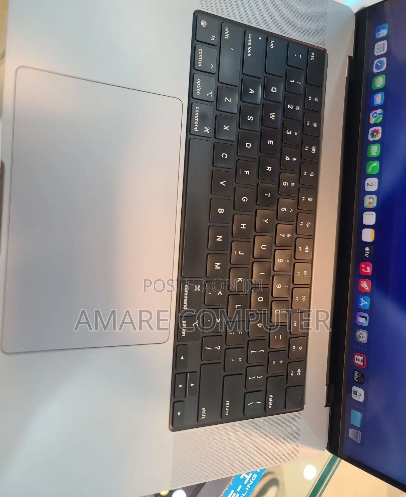 New Laptop Apple MacBook Pro M1 16GB Apple M1 Pro SSD 1T