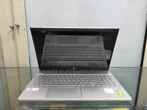 New Laptop HP Pavilion 15 8GB Intel Core i5 SSD 256GB