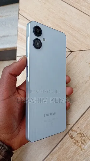 Samsung Galaxy A06 128 GB White