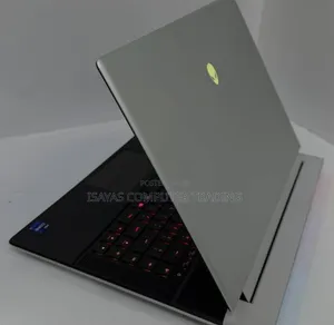 New Laptop Alienware Area-51m 32GB Intel Core i9 SSD 1T