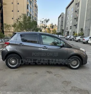 Toyota Yaris 2014 Gray
