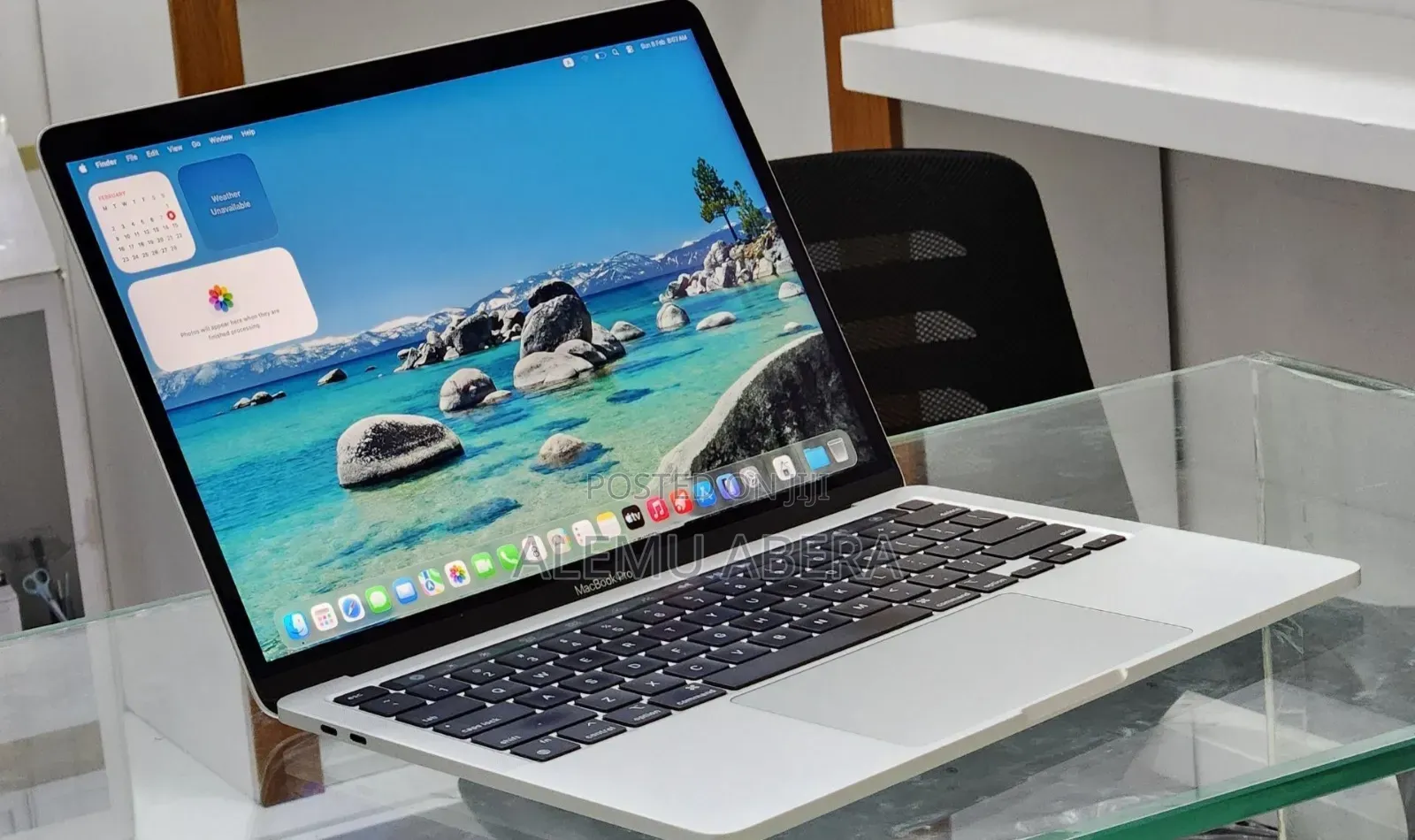 New Laptop Apple MacBook Pro M1 16GB Apple M1 Pro SSD 256GB