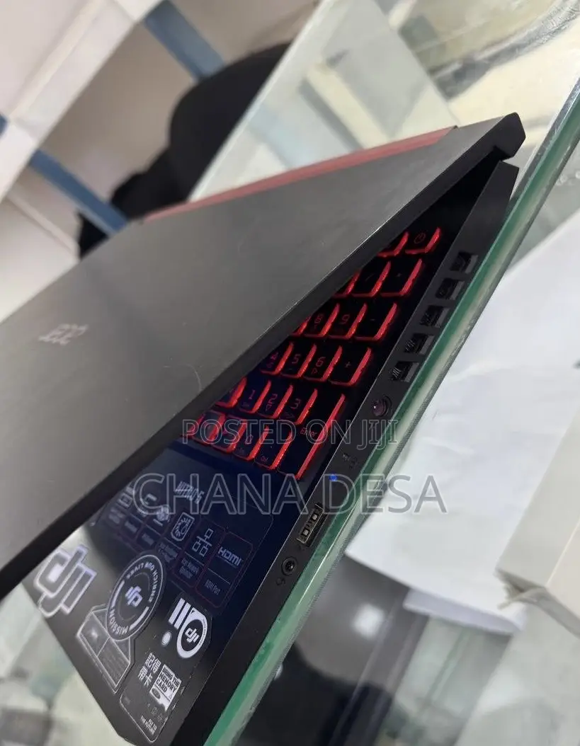 New Laptop Acer 8GB Intel Core i5 SSD 256GB