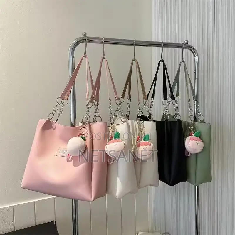 አዲስ የሴቶች ቦርሳ (New Women's Bag)