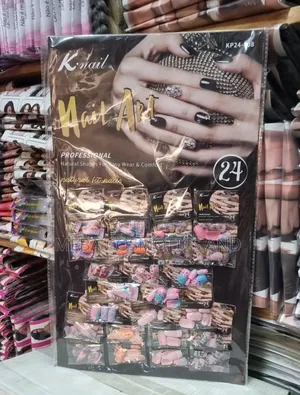 Artificial Nail Design (ጥፍር)