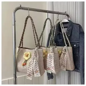 አዲስ የሴቶች ቦርሳ (New Women's Bag)