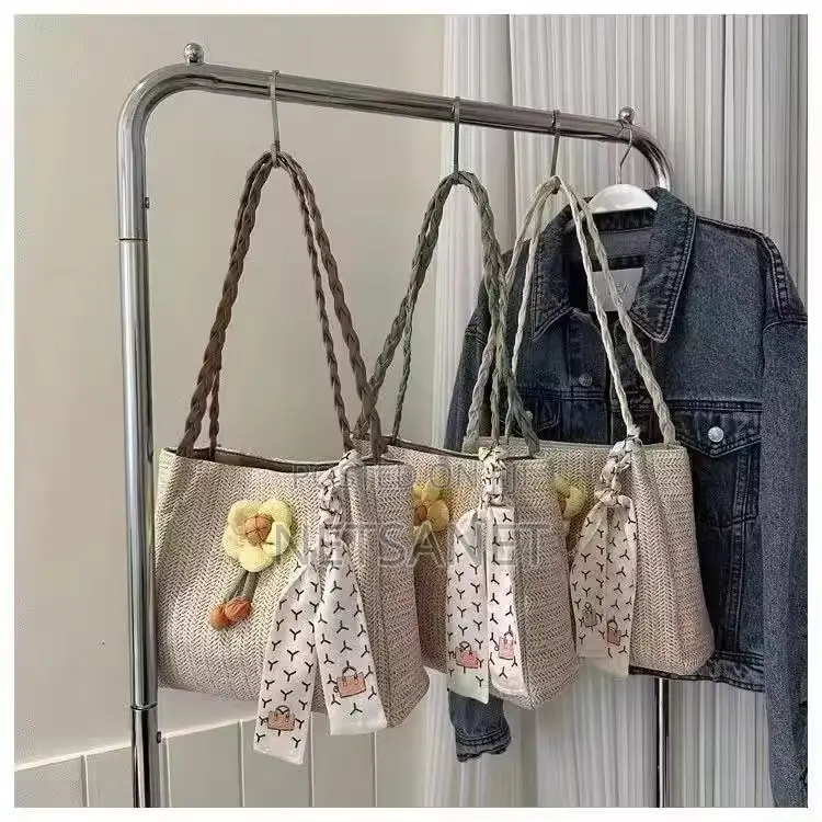 አዲስ የሴቶች ቦርሳ (New Women's Bag)
